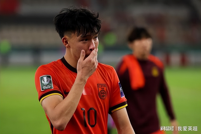国足喜讯！曝德甲队欲签下19岁王钰栋，或外租欧洲二流联赛锻炼|浙江队|中超|高迪|数据|足球报_新浪体育_新浪新闻
